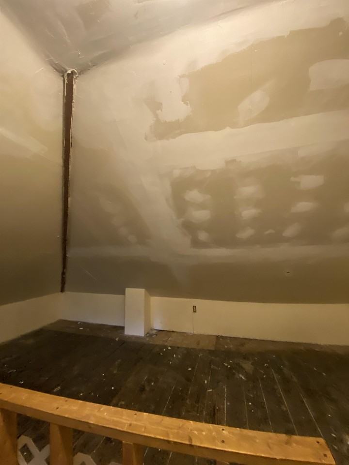 215 S West Ave - Photo 3 of 13