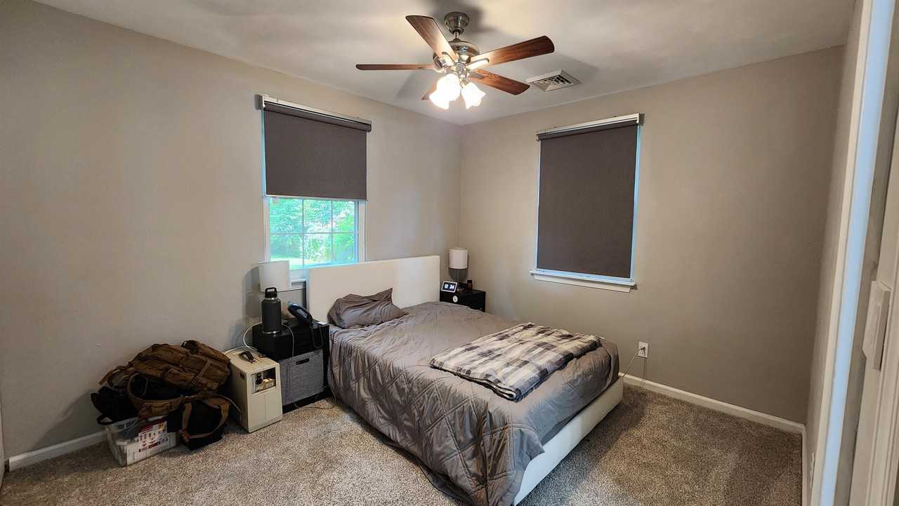 3213 Locust Ave - Photo 4 of 22