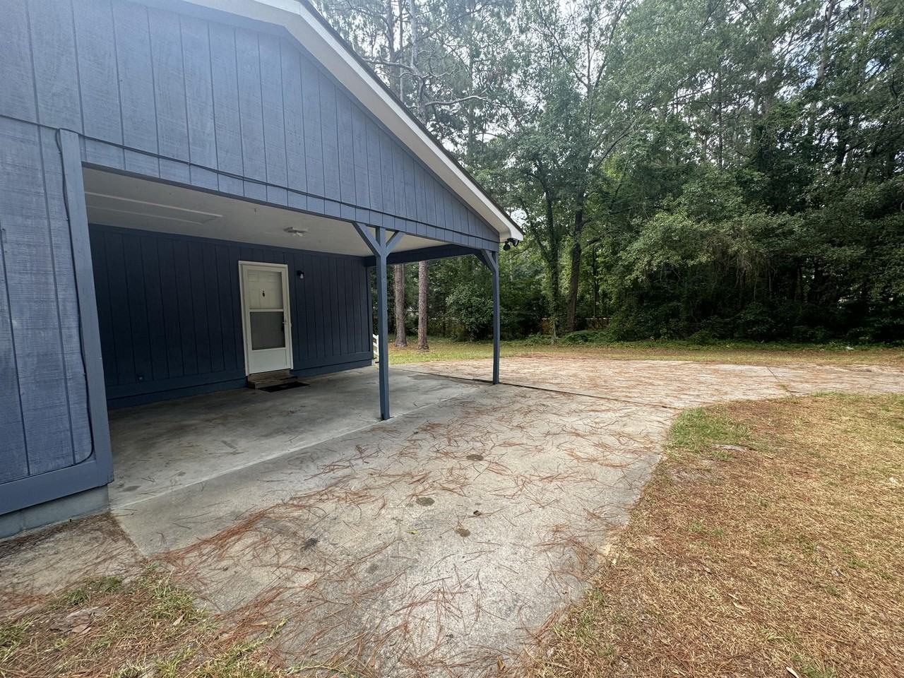 901 Brantley Rd - Photo 2 of 18