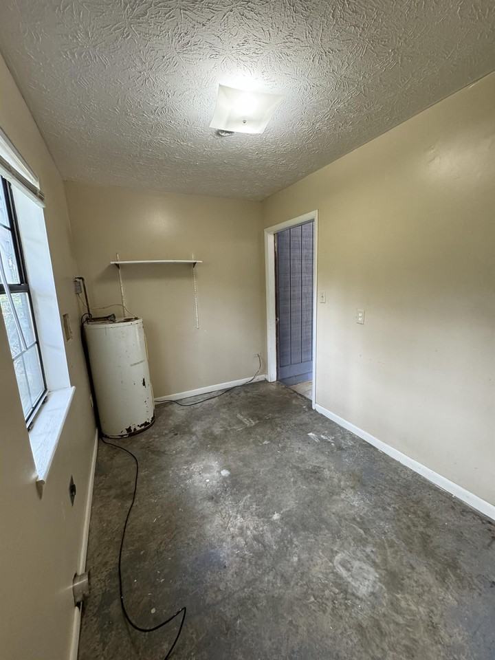 901 Brantley Rd - Photo 3 of 18