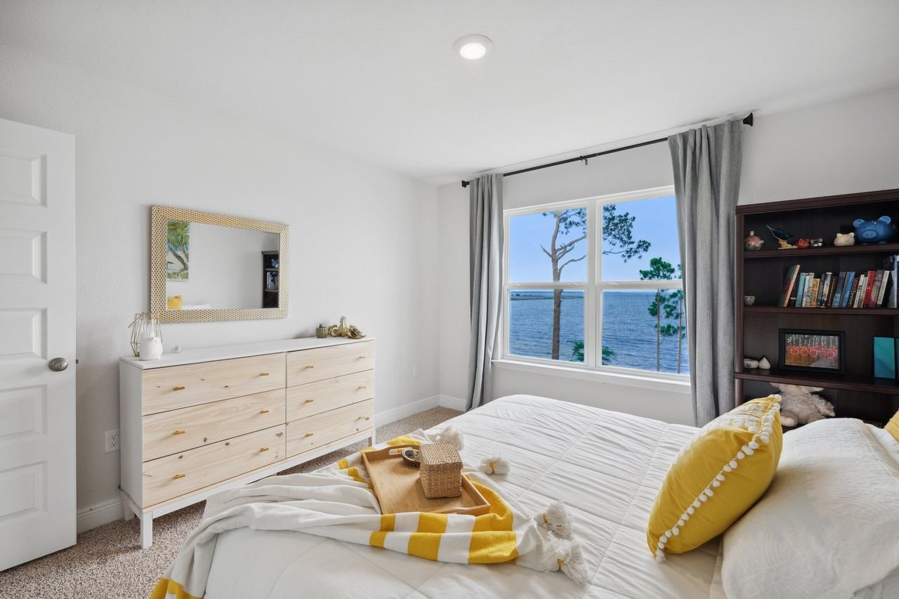 128 Carriage Rd - Photo 2 of 50