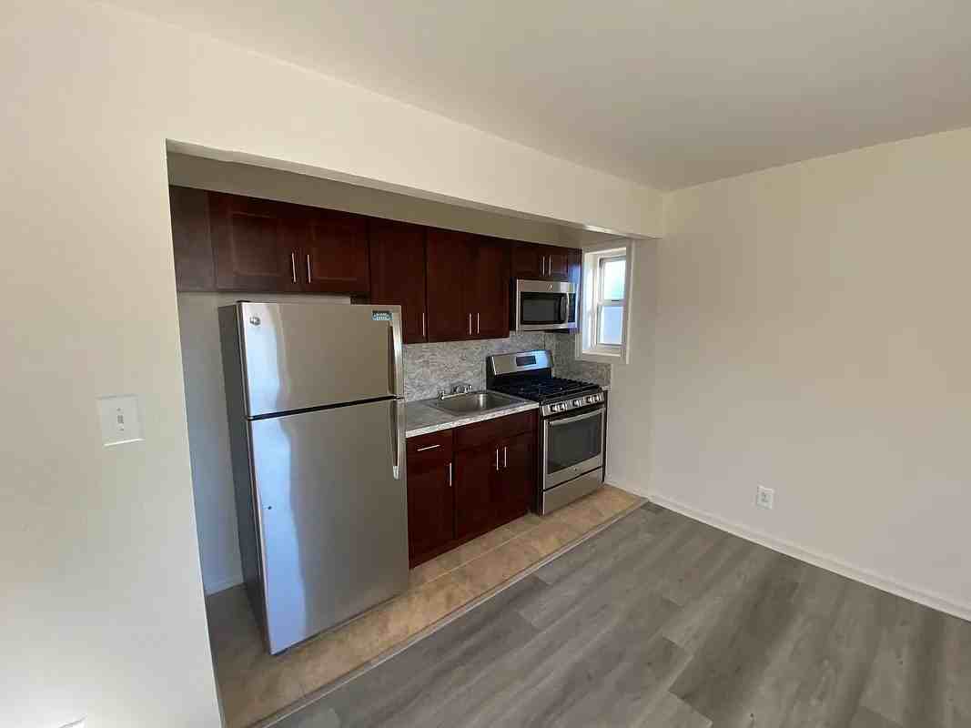144 Ridge Rd #2 - Photo 3 of 6