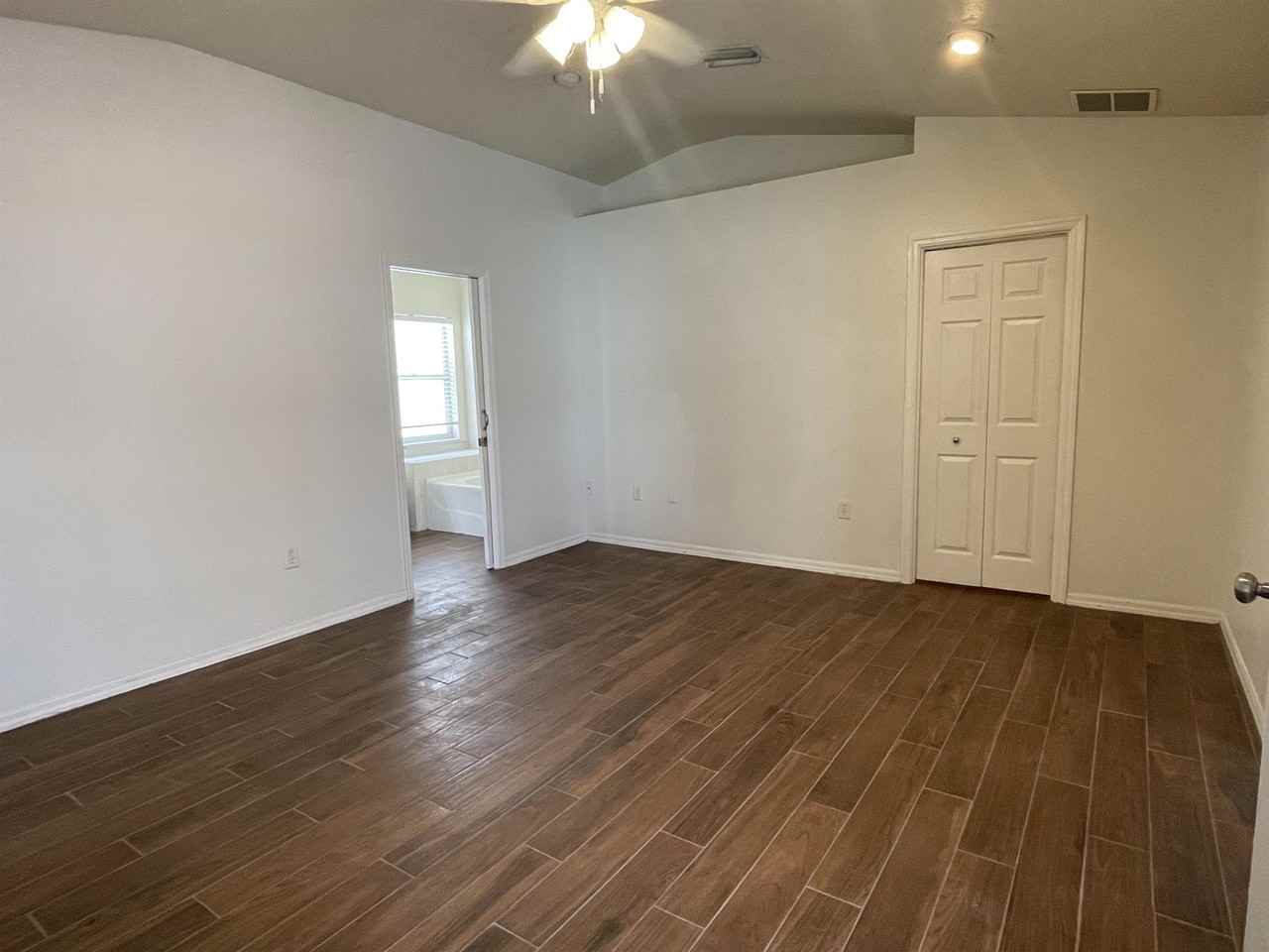 13804 Ogakor Dr - Photo 7 of 24