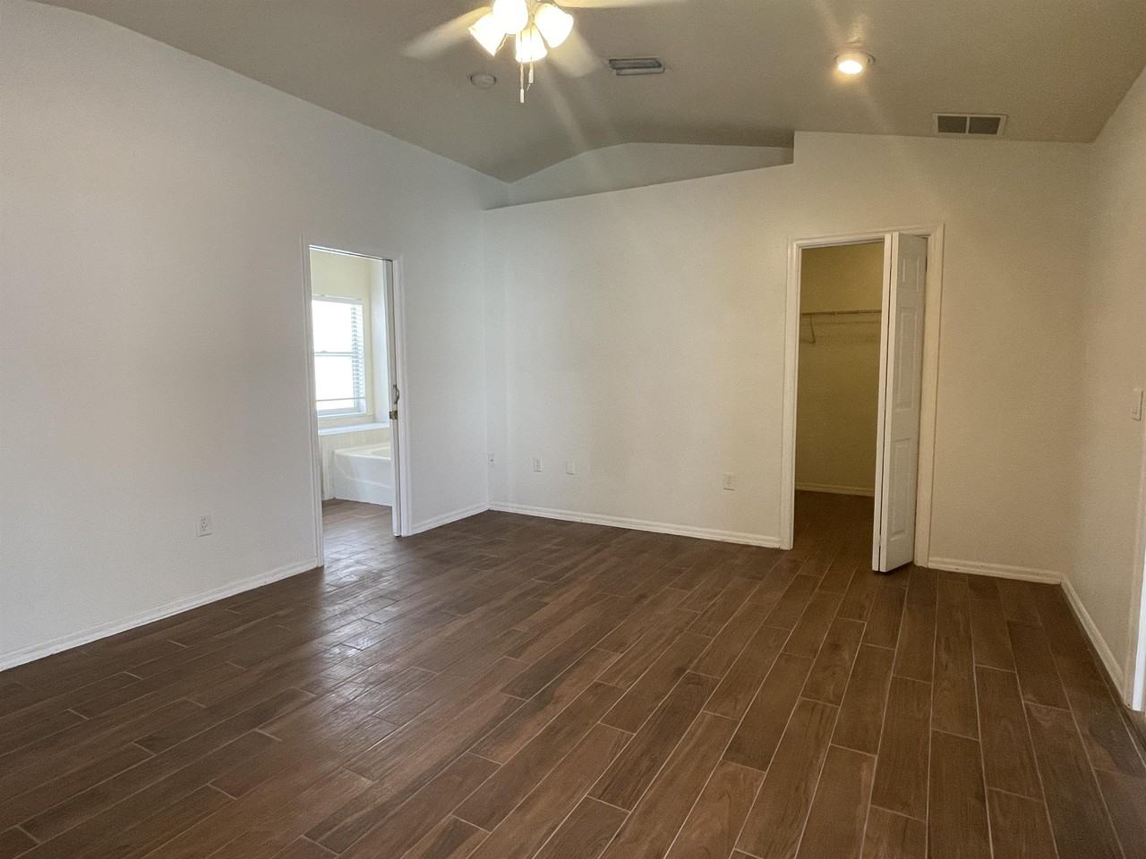 13804 Ogakor Dr - Photo 7 of 24