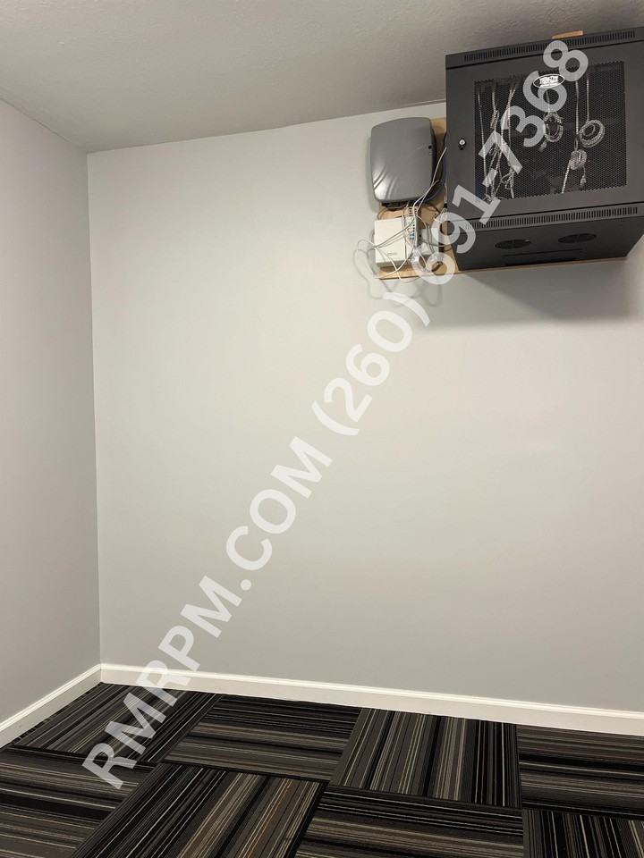 4915 Illinois Road - Photo 4 of 16