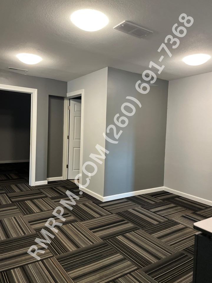 4915 Illinois Rd - Photo 7 of 16