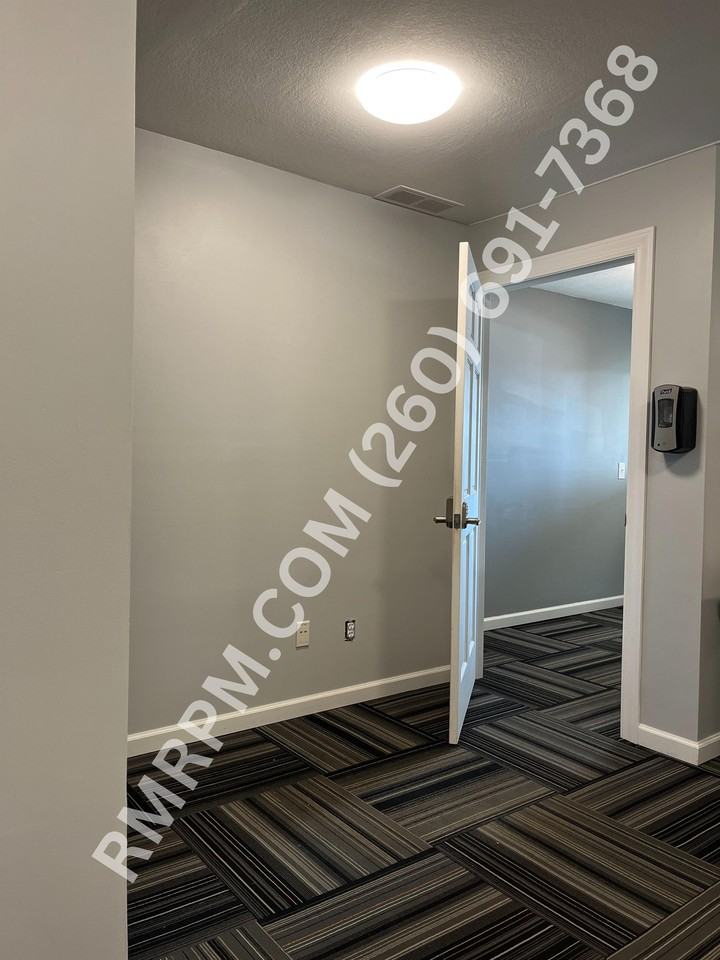 4915 Illinois Road - Photo 2 of 16