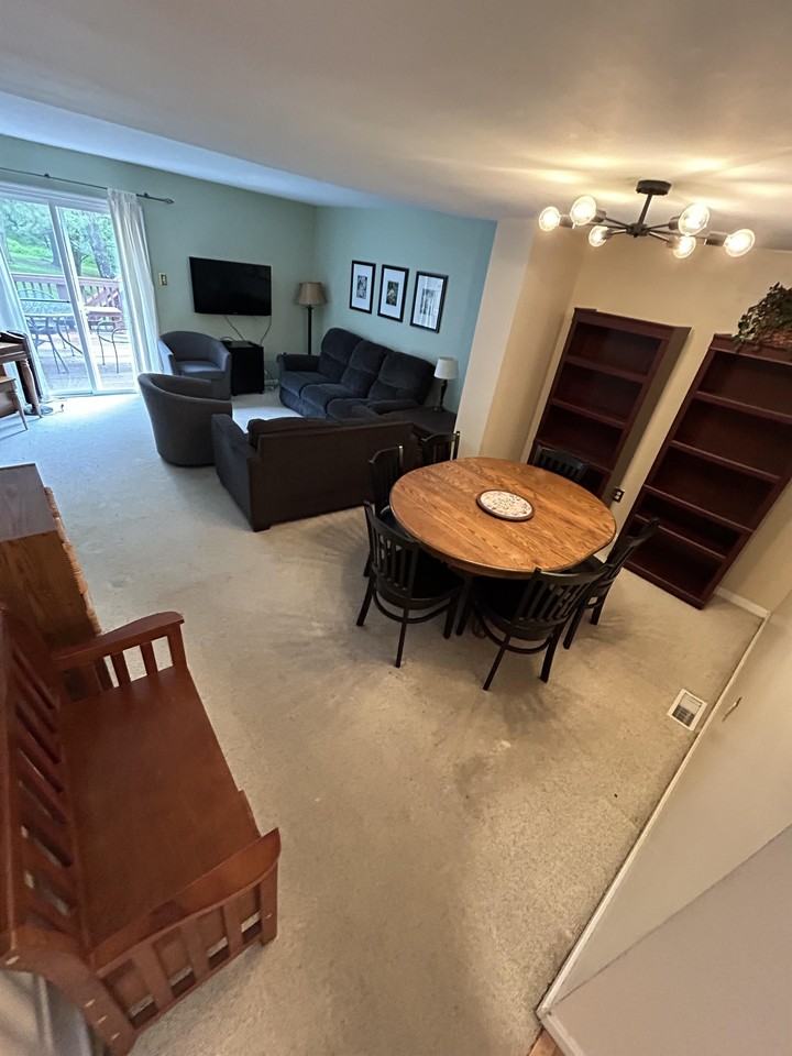 19318 Liberty Heights Ln - Photo 2 of 16