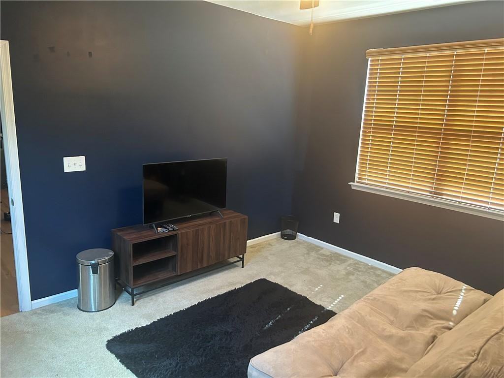 2409 Leytonstone Dr - Photo 2 of 27