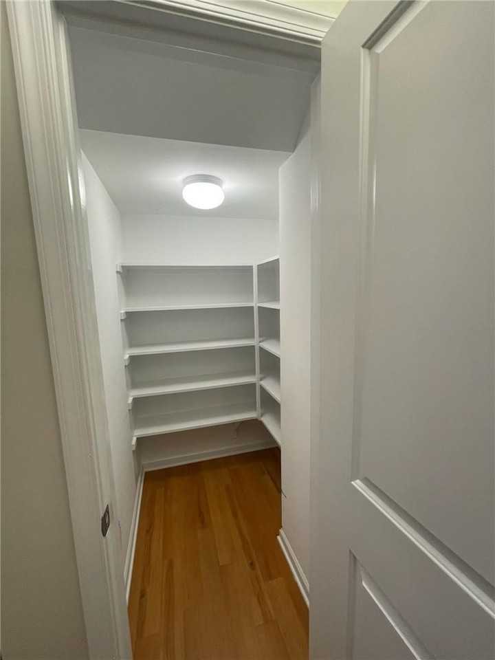 2409 Leytonstone Dr - Photo 4 of 27