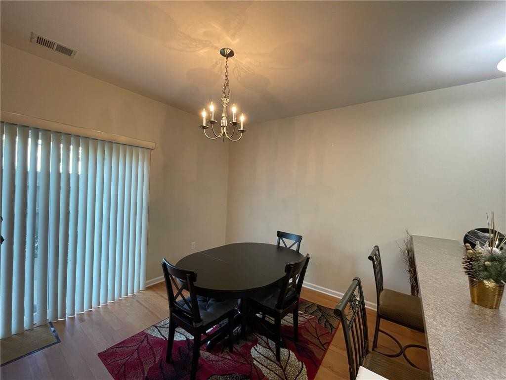 2409 Leytonstone Dr - Photo 3 of 27