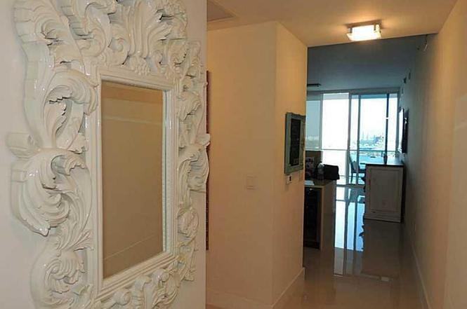 2020 N Bayshore Dr #2405 - Photo 5 of 21