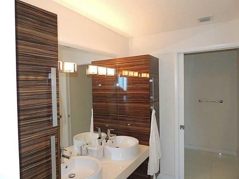 2020 N Bayshore Dr #2405 - Photo 7 of 21