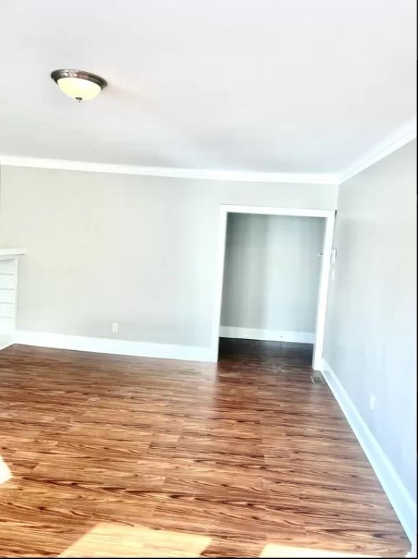 6046 S Rhodes Ave #1 - Photo 3 of 11