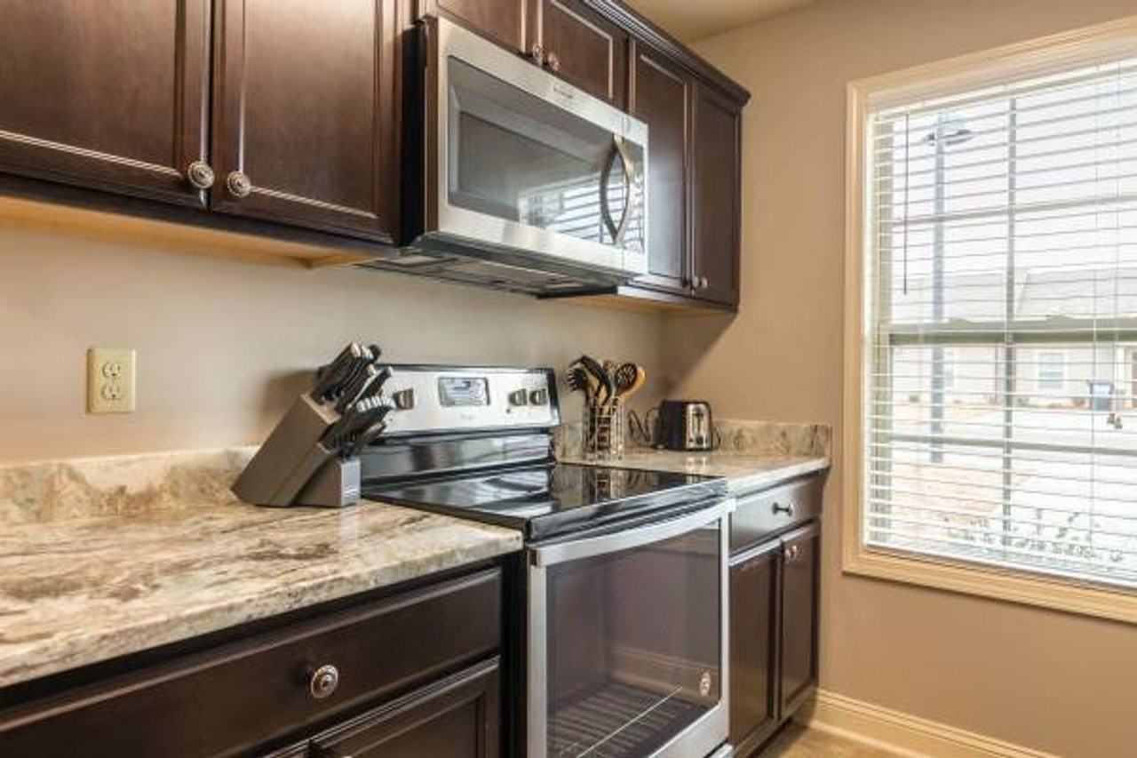 Chandler Pointe - Photo 3 of 27
