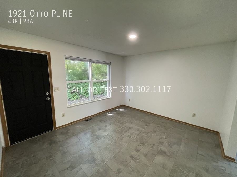 1921 Otto Pl Ne - Photo 3 of 22