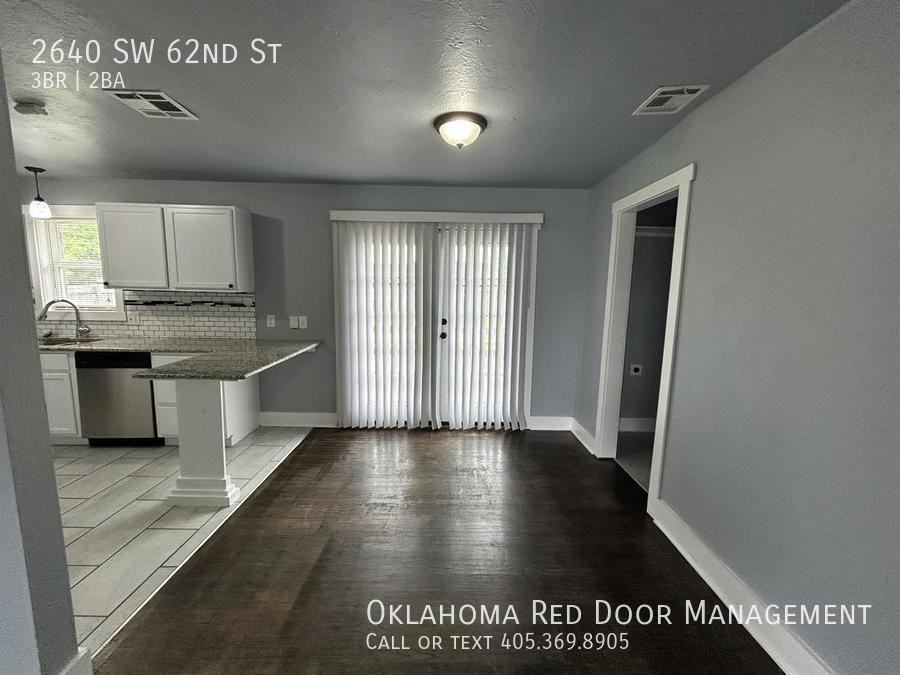 2640 Sw 62nd St - Photo 3 of 44