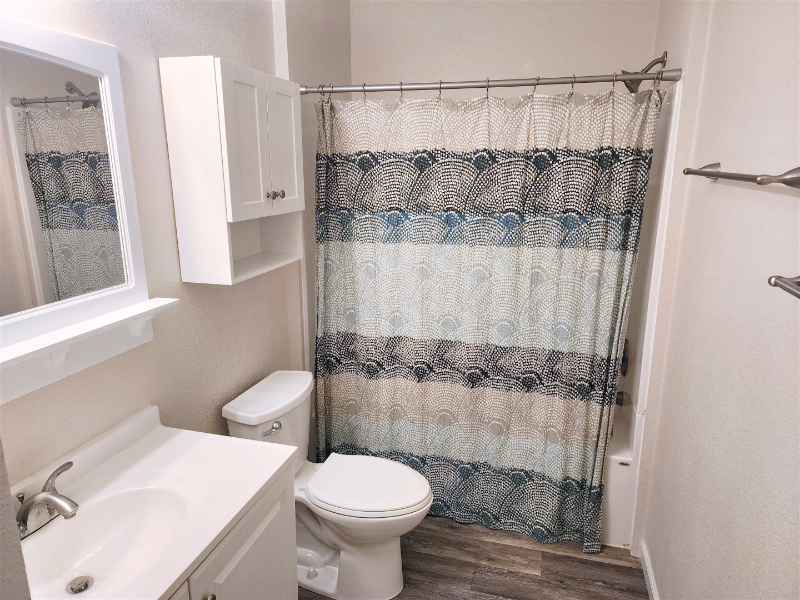 312 E Adams St - Photo 5 of 11