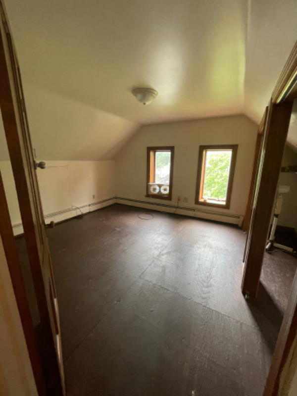 132 E King St - Photo 2 of 24