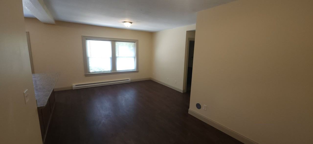 1416 E State St Apartments - Photo 3 of 26