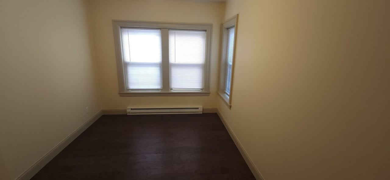 1416 E State St Apartments - Photo 6 of 26