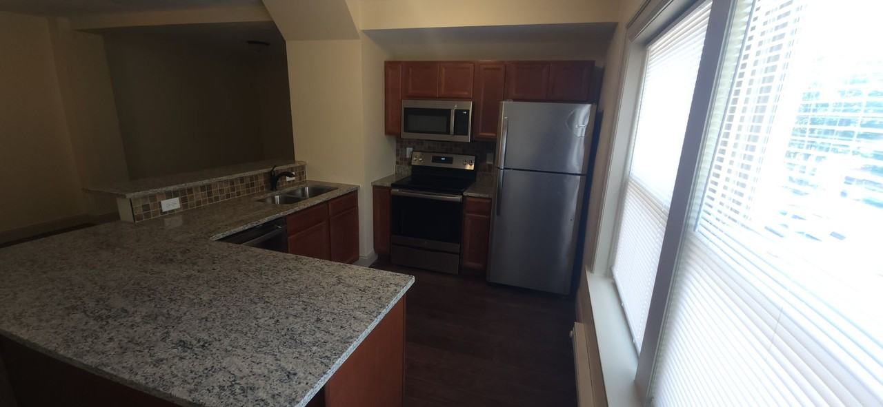 1416 E State St Apartments - Photo 2 of 18