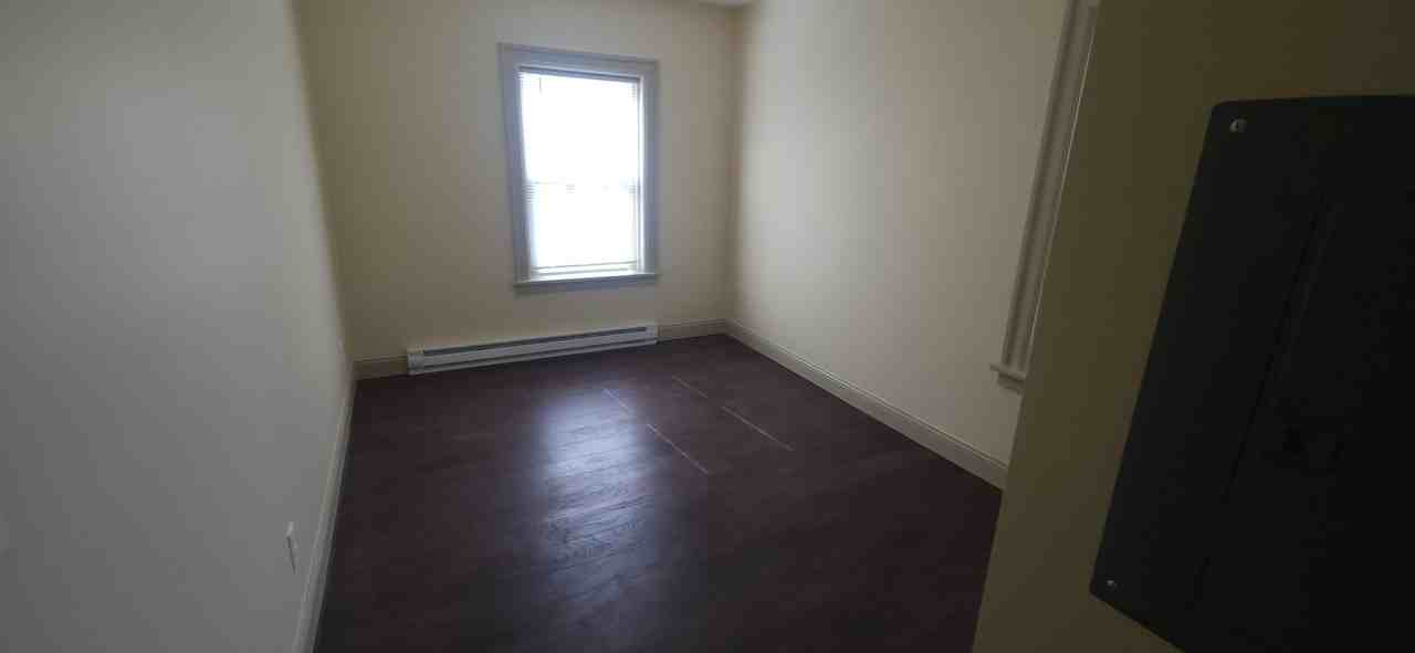 1416 E State St Apartments - Photo 5 of 18