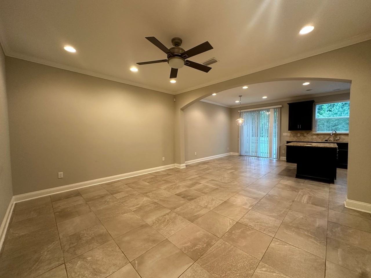 91 Richmond Dr - Photo 6 of 27
