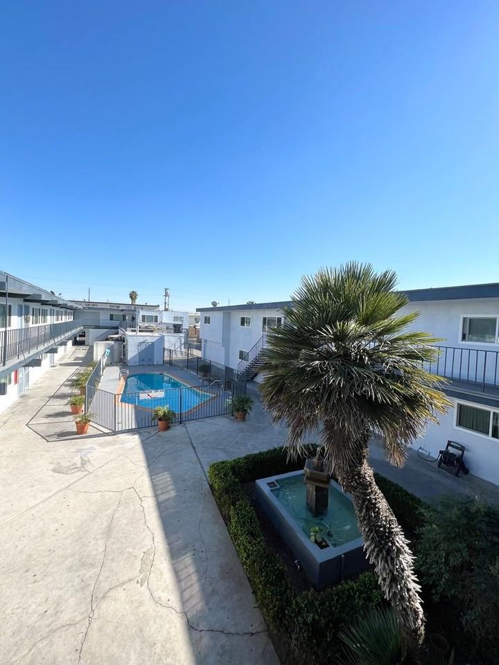 CHADRON - Photo 2 of 14