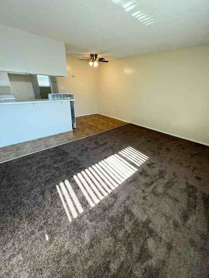 CHADRON - Photo 4 of 14