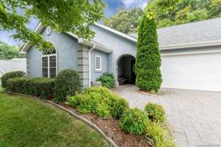 7 Stonebridge Dr - Photo 1 of 1