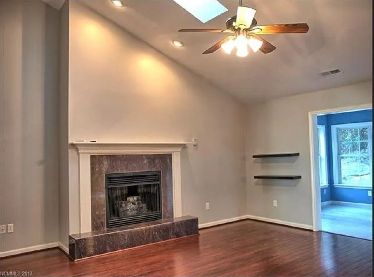 7 Stonebridge Dr - Photo 4 of 21