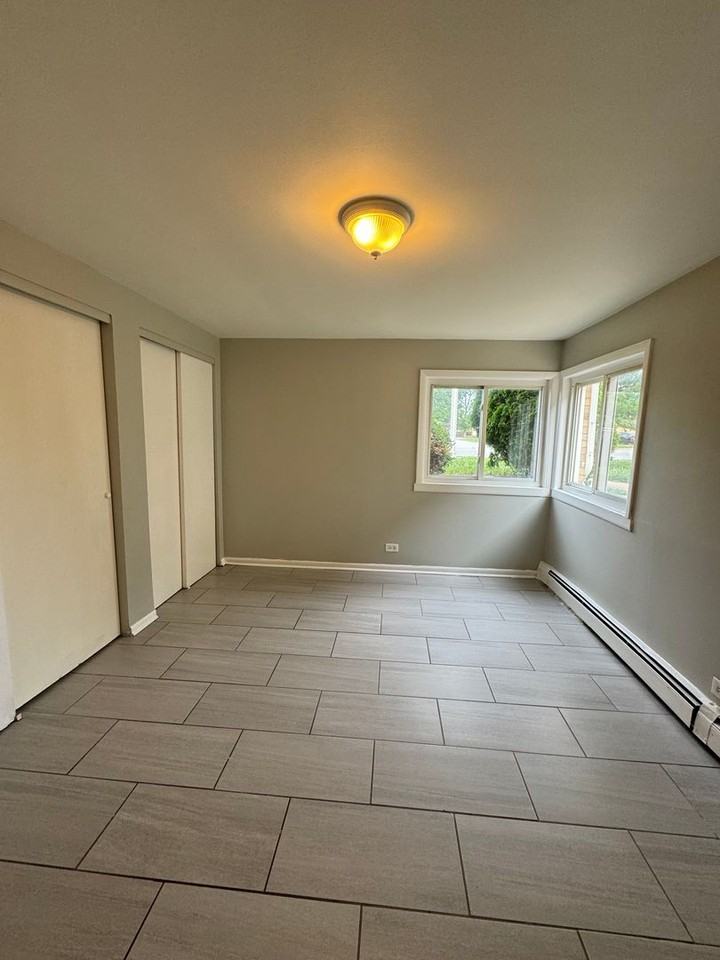 18417 Torrence Ave. - Photo 7 of 19