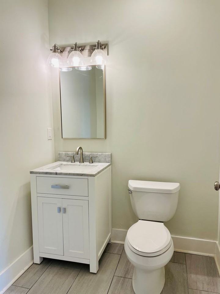 140 West Washington - Photo 5 of 31