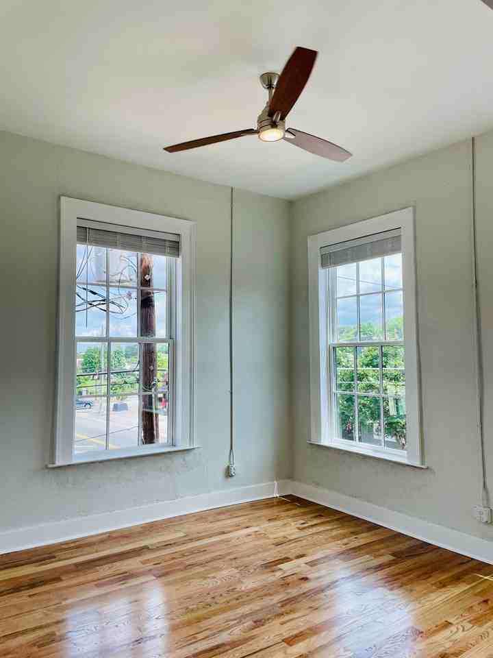 140 West Washington - Photo 6 of 31