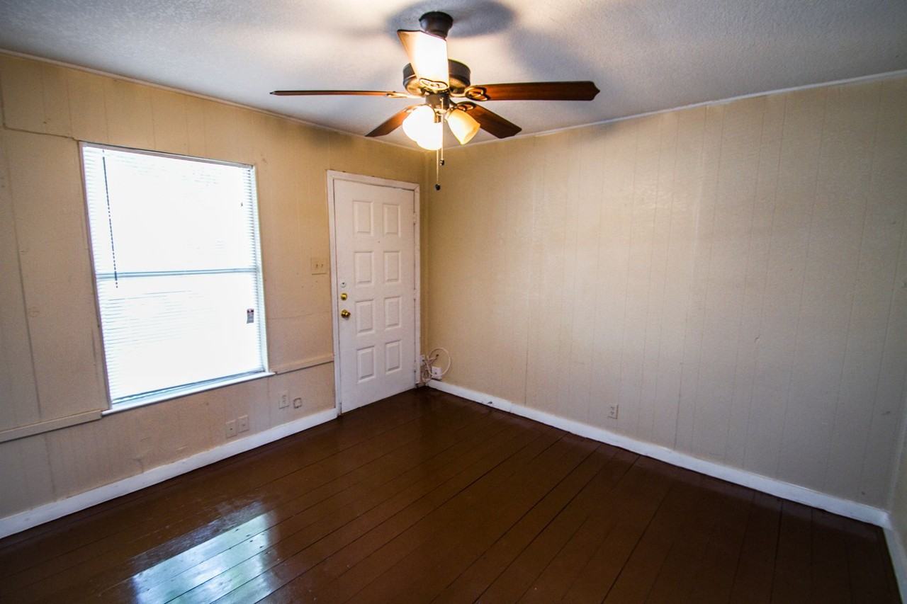 1315 Dawson St - Photo 4 of 17