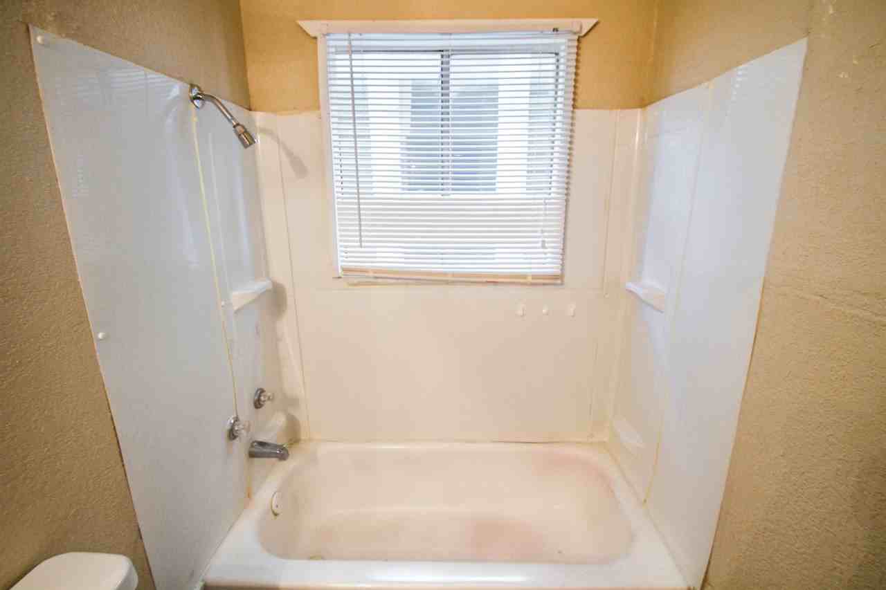 1315 Dawson Street - Photo 2 of 17