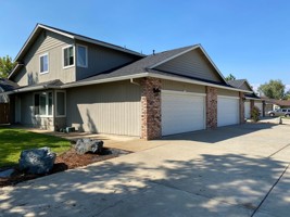 featured image of 2070 Fancy Oaks Dr