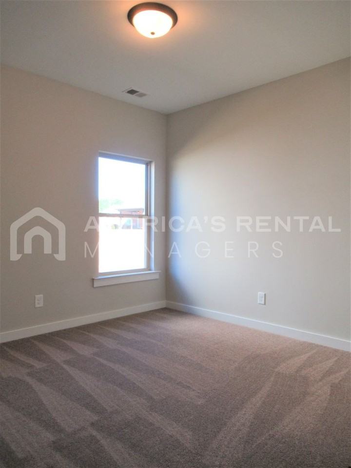 105 Shepherds Loop - Photo 5 of 31