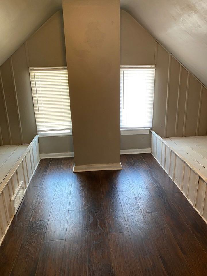 252 Roosevelt St - Photo 7 of 12