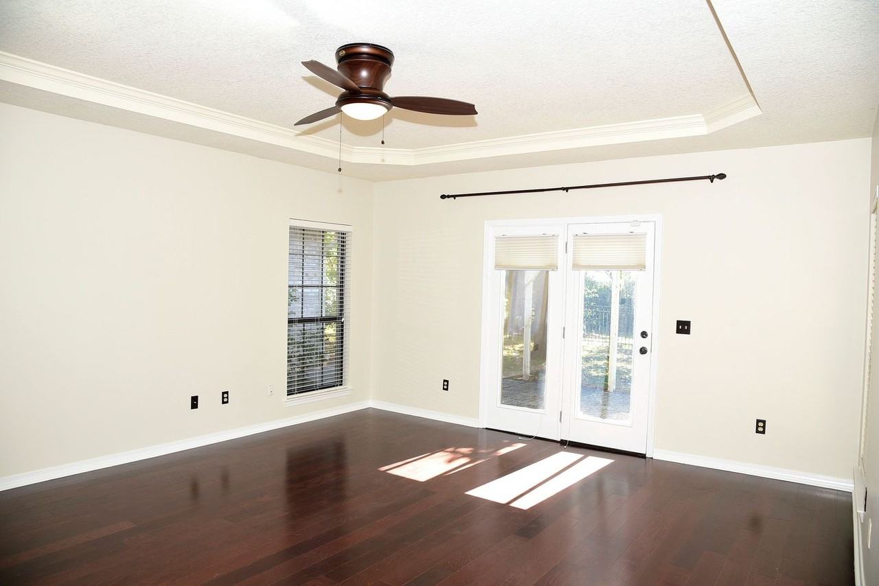 116 Baywind Dr - Photo 4 of 38