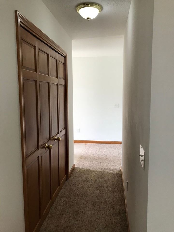 2726 Bearberry Ct - Photo 2 of 9