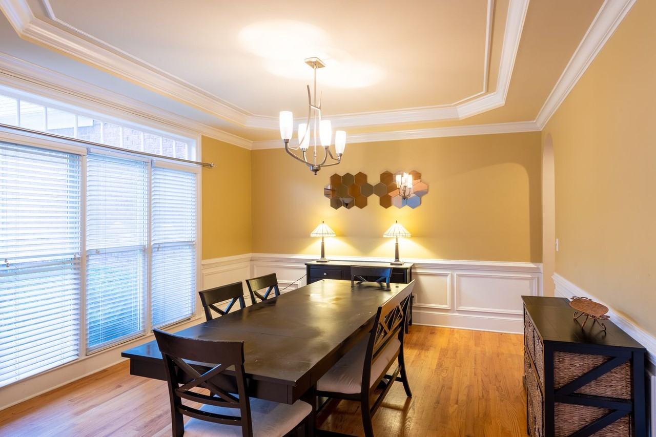 4785 Waterhaven Bnd - Photo 3 of 16