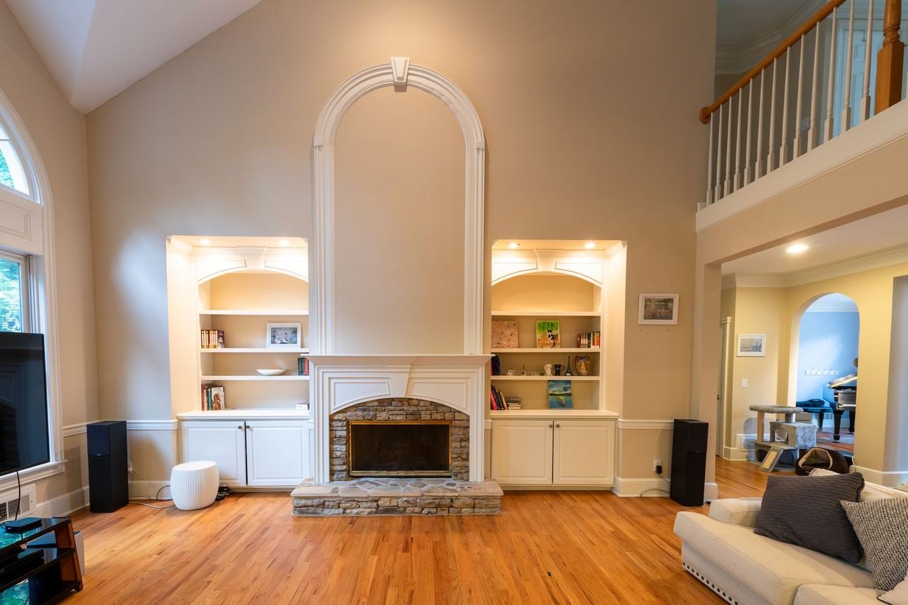 4785 Waterhaven Bnd - Photo 6 of 16