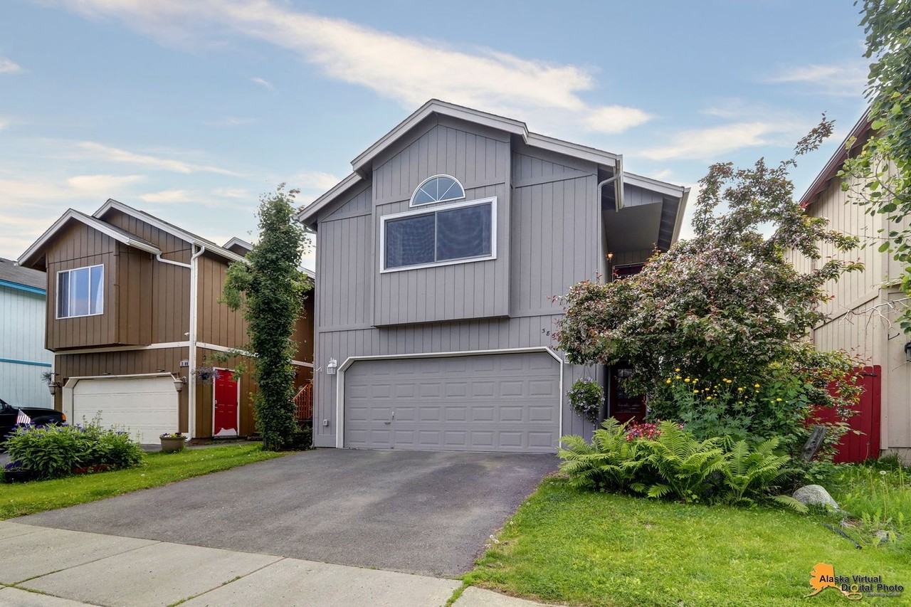 3838 Sycamore Loop - Photo 2 of 36