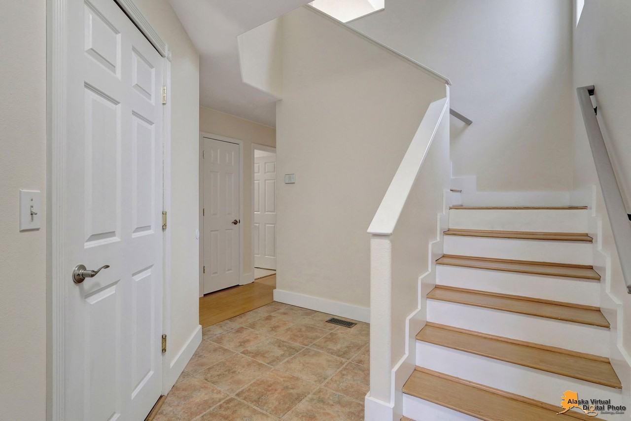 3838 Sycamore Loop - Photo 6 of 36