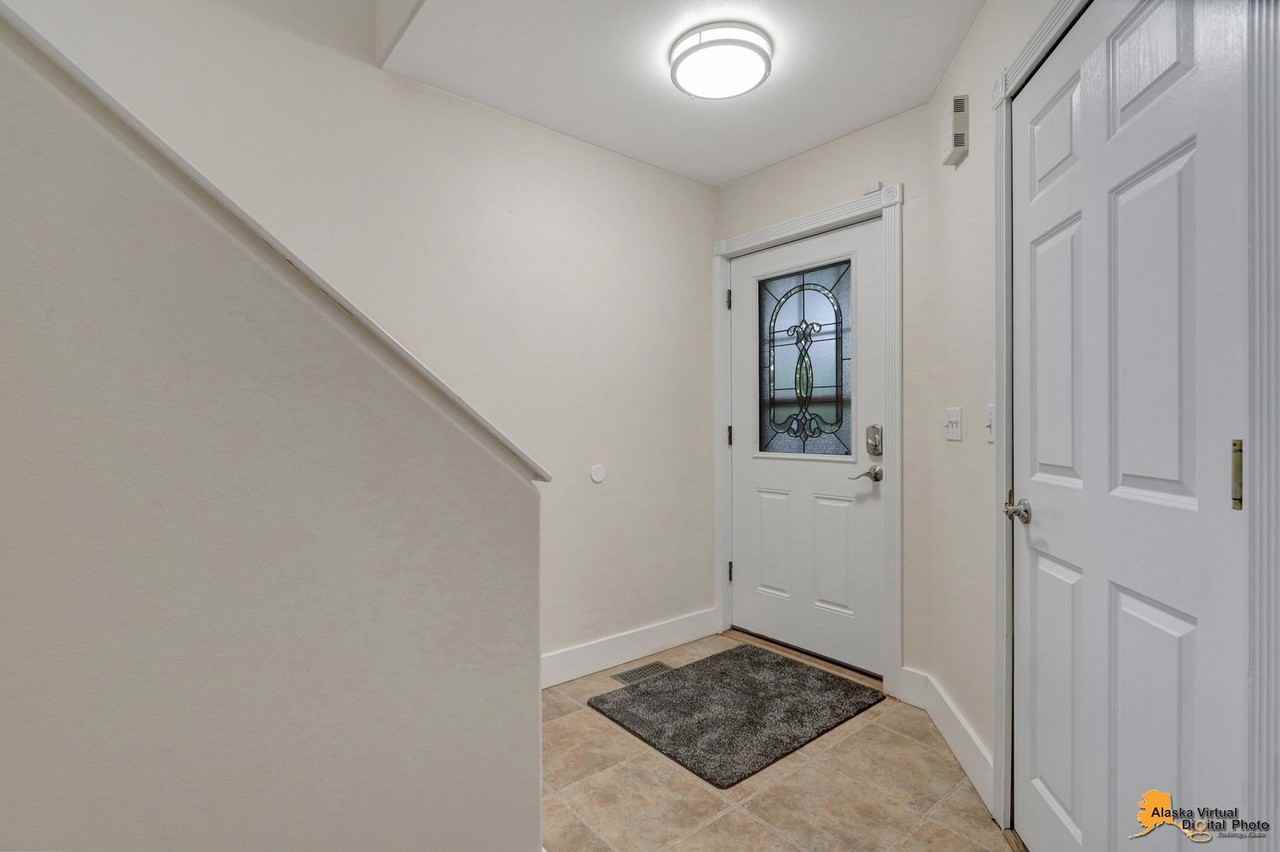 3838 Sycamore Loop - Photo 7 of 36