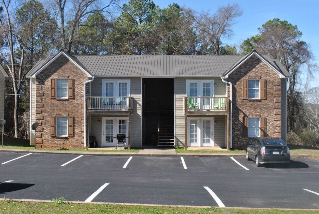 Ladiga Hills Apartments - Photo 3 of 12