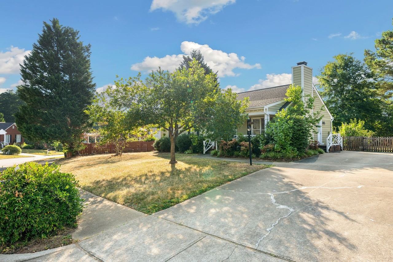 3013 Dahlgreen Rd - Photo 3 of 19