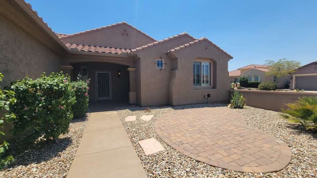 26505 W Burnett Rd - Photo 2 of 43